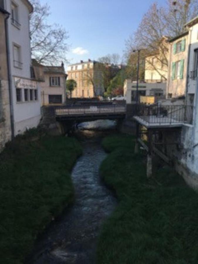 Au Chevet Des Canaux De Verdun Exterior foto